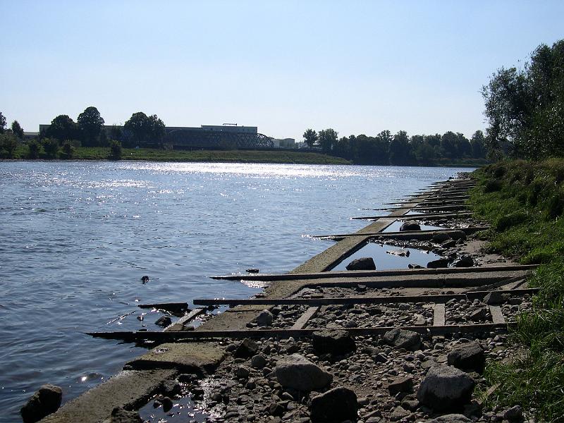 2006-09-24, Elbe und Übigau (6).JPG